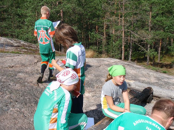 Laavu keskuspaikkana viuhkaharjoituksessa.jpg